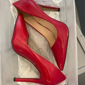 Jessica Simpson heel